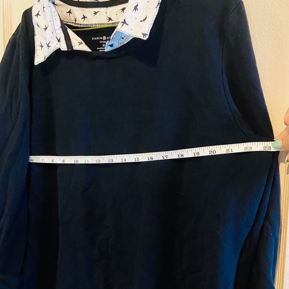 Black top with white collar. - Picture 4 of 6